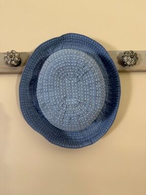 Liz Claiborne Blue Two-Tone Stitch Sun Hat